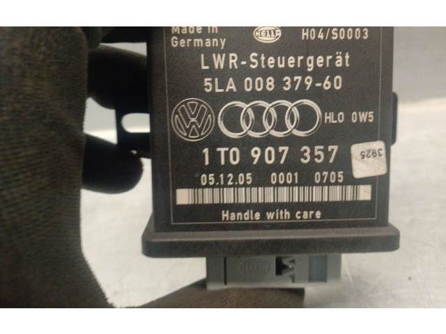 Блок управления 1T0907357, 5LA00837960 Volkswagen Jetta V