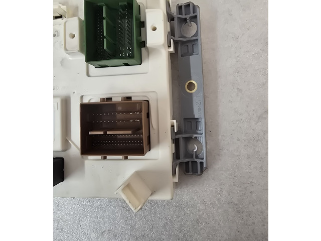 Блок комфорта 31665478 Volvo XC90