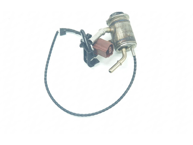 Форсунка 05L131113J, 05L131113J    Skoda Octavia Mk4  DTRD 