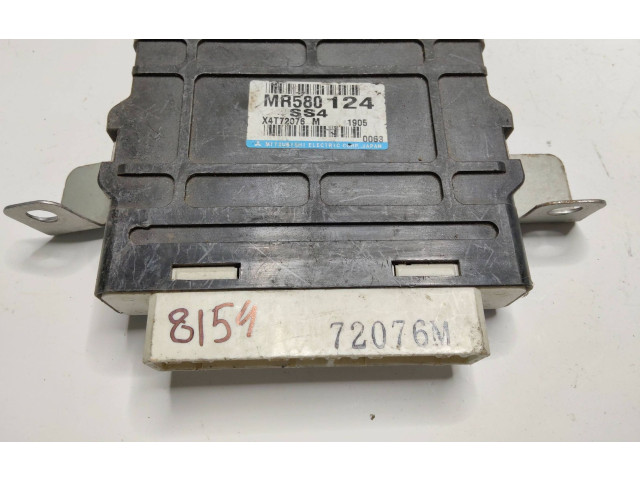 Блок управления MR580124, X4T72076M Mitsubishi Pajero