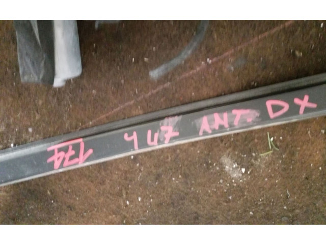 Vstřikovací lišta 46751870   Alfa Romeo 147     