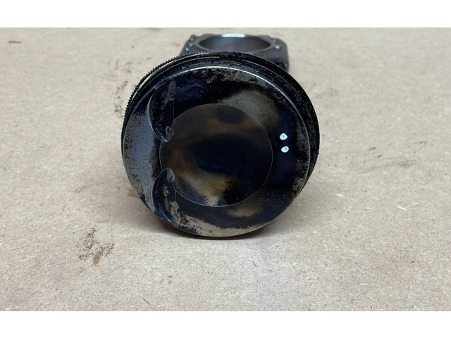 Píst 06HBP Audi A5 8T 8F