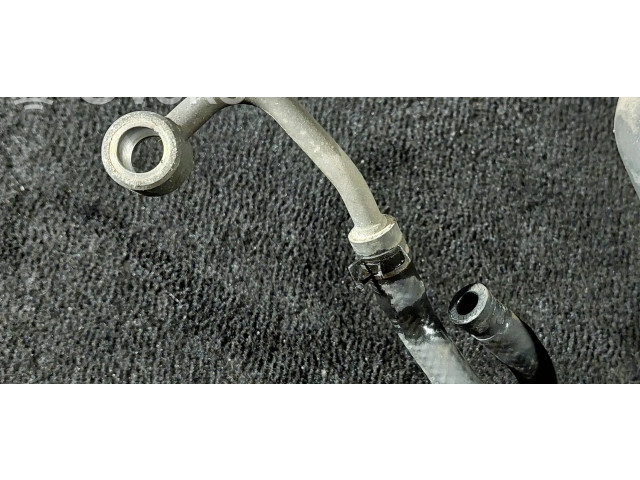 Vstřikovací lišta Mazda 323 F pro naftový motor 2.0