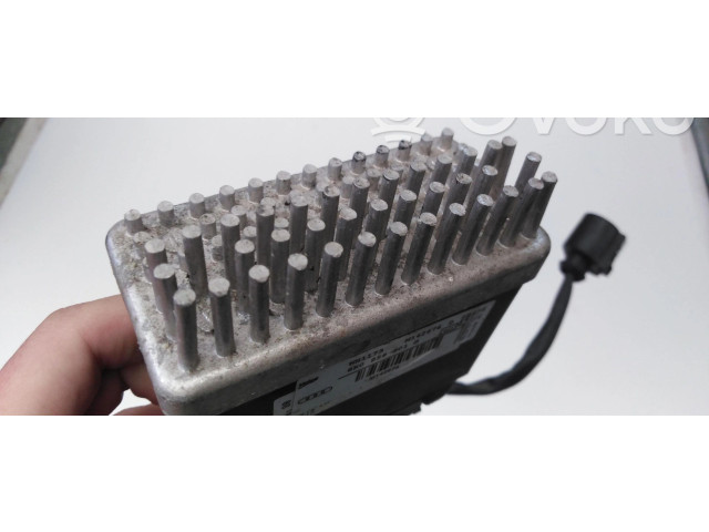 Vstřikovací lišta 8K0959501G   Audi Q3 8U     