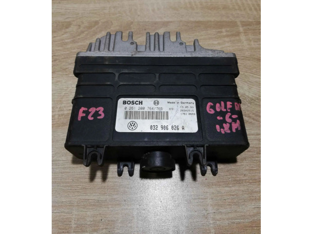Блок управления двигателем Блок управления 032906026A, 0261200764 Volkswagen Golf III