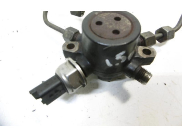 Топливная рампа 8200057345, 8200057345   Renault Clio II  