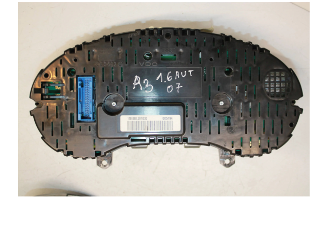 Панель приборов 8P0920931F   Audi A3 S3 8P       