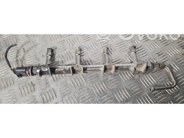 Vstřikovací lišta 03F133320C   Seat Ibiza IV (6J,6P)    CBZB 