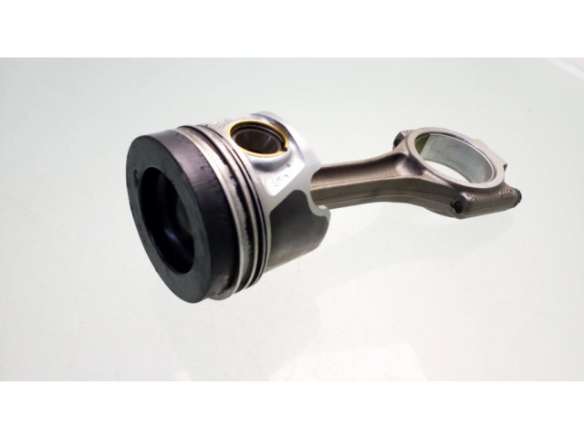 Píst N57, 038J Audi A4 S4 B8 8K pro naftový motor 2.0 cgl