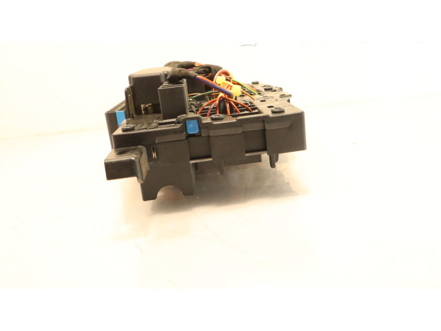 Pojistková skříňka BMW X1 F48 F49 2018