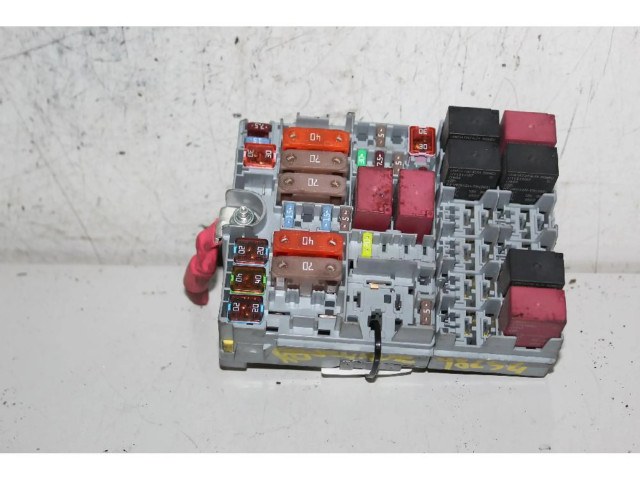 Блок предохранителей    Jeep Renegade    