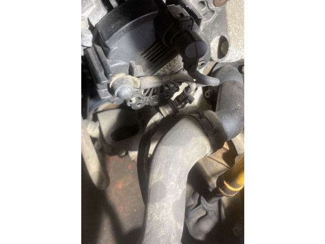 Генератор 06F903023E   Volkswagen Caddy      