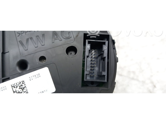 Панель приборов 8V0190A Audi Q2 -