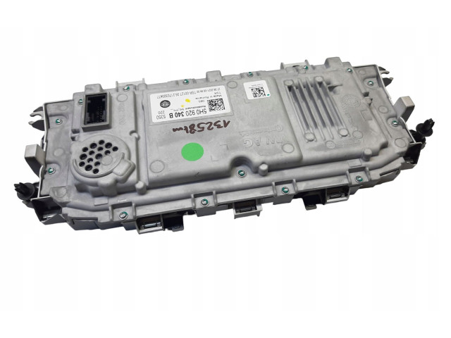 Pojistková skříňka Спидометр (приборный щиток) 5H0920340B, 13258KM Volkswagen Golf VIII 2022