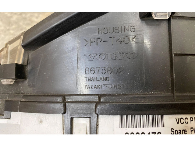 Панель приборов 30746112, 8673802   Volvo V70       