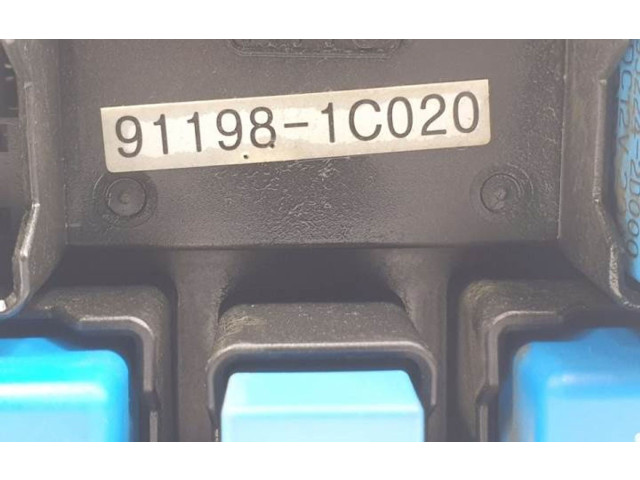 Блок предохранителей 911981C020 Hyundai Getz