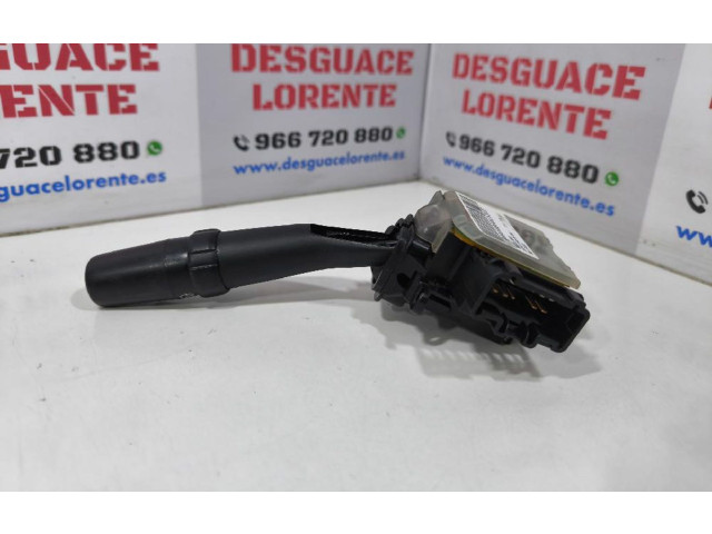 Ручка стеклоочистителей 17A164    Suzuki Liana   