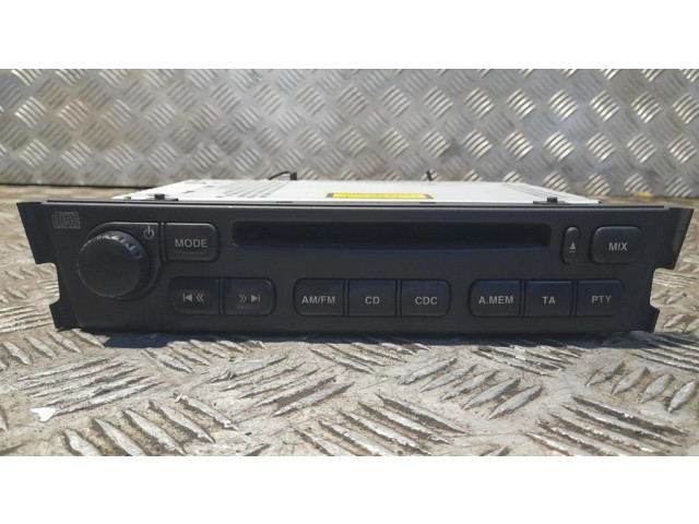 Радио/ проигрыватель CD/DVD / навигация