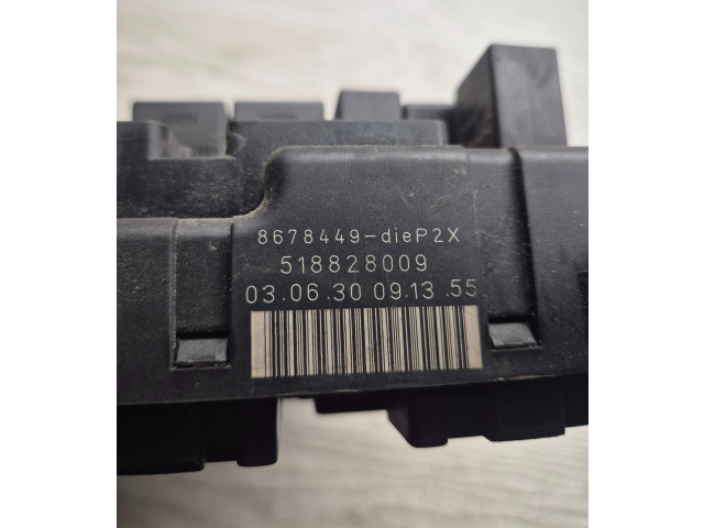 Блок предохранителей 8678449, 030630091355 Volvo V70