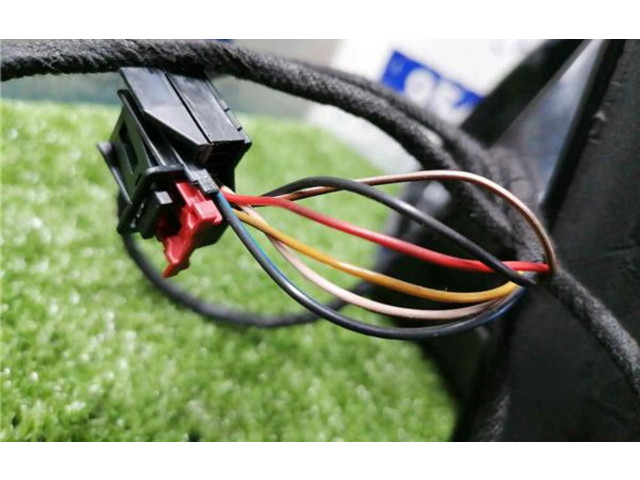 Зеркало (механическое)       Skoda Octavia Mk2 (1Z)  2004 - 2013 года   