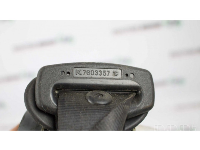 Задний ремень безопасности