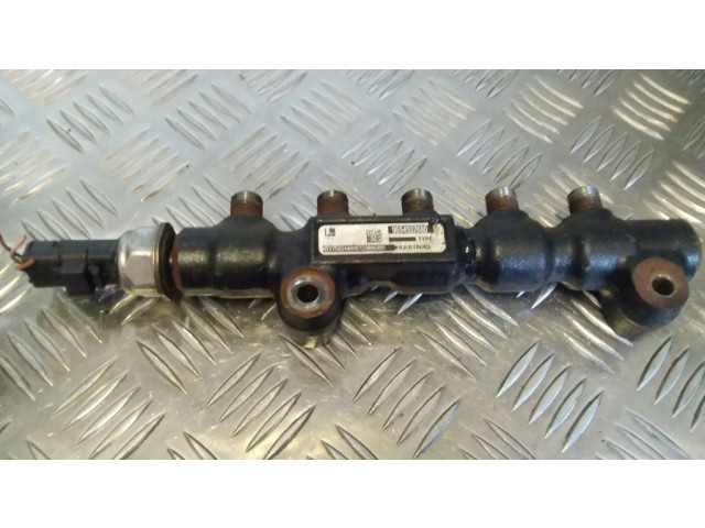 Топливная рампа 9654592680, 9655465480   Citroen C4 I 1.6  для двигателя 1