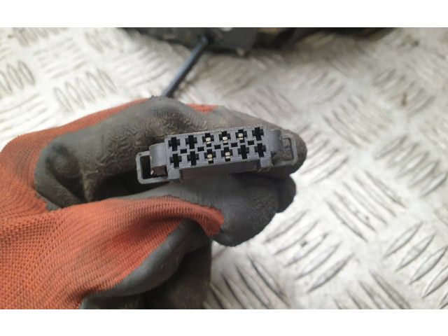 Zpětné zrcátko Volkswagen PASSAT B5.5 2004 020514