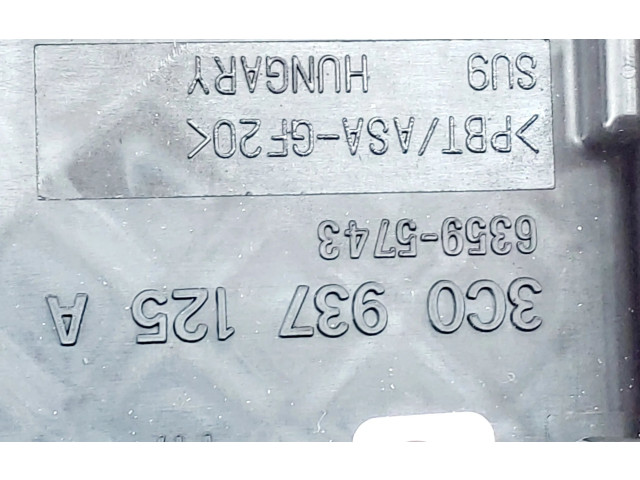   Pojistková skříňka 1K0937540C, 3C0937629D   Volkswagen Tiguan 2015