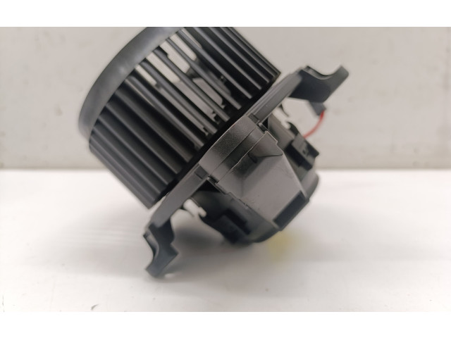 Вентилятор печки 31497511 Polestar 2