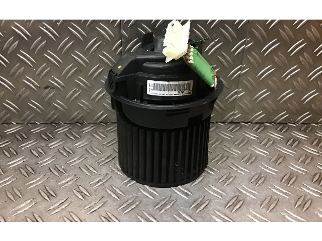 Вентилятор печки       Dacia Sandero