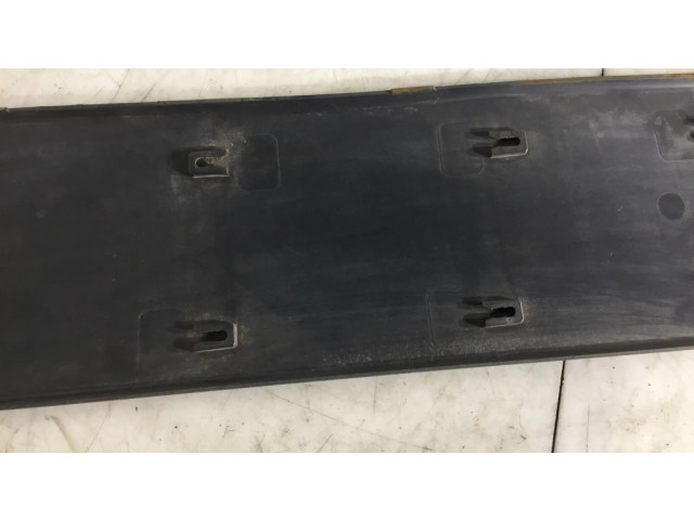 Отделка загрузочная дверь (молдинги)