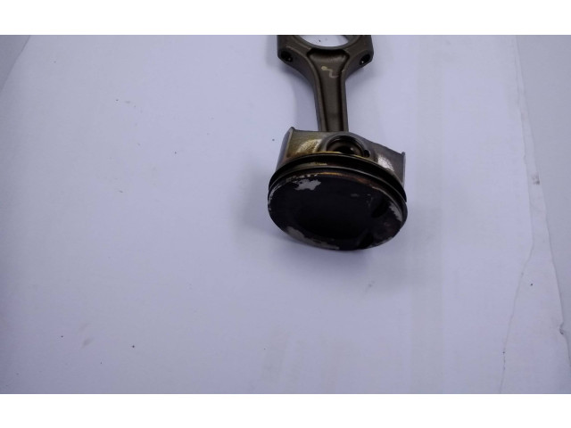 Píst 06LN, DAY 047052 Audi Q5 SQ5 pro benzínový motor 2.0 DAY