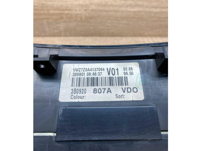 Панель приборов 3B0920807A, 110080197   Volkswagen PASSAT B5.5       