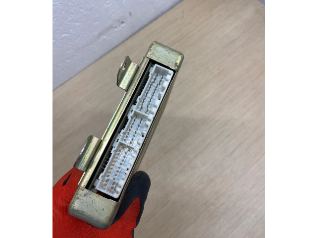 Блок управления двигателя MD325403, E2T61597   Mitsubishi Space Runner