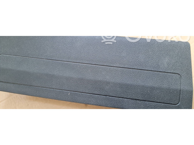 Подушка безопасности для колен 83A880842D   Audi Q3 F3