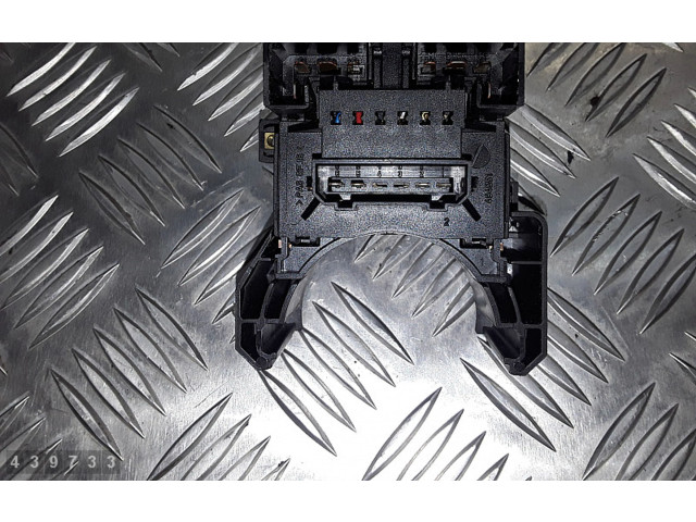 Переключатель дворников 494551   Audi A6 S6 C5 4B