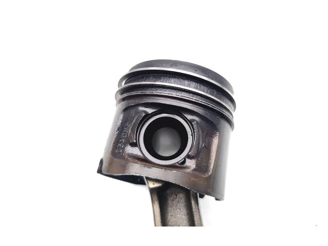 Píst N47D20A BMW 1 E81 E87 N47D20A