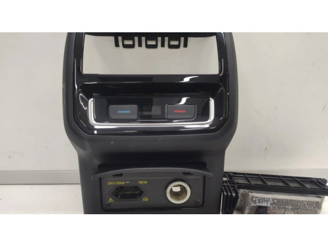 Другая центральная деталь консоли (туннеля)