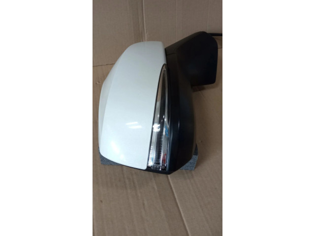 Zpětné zrcátko Toyota Yaris 2017 045428