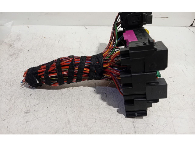 Блок предохранителей 2C0937615A Audi A1