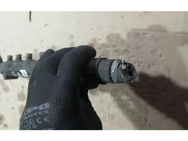 Топливная рампа 30622085, 006299L1   Volvo XC90  