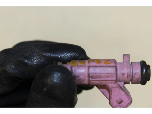 Vstřikovač    Lancia Musa  pro naftový motor 1.2 843A1000 