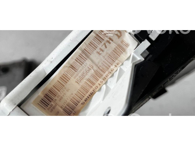 Панель приборов 15885646 Chevrolet Uplander