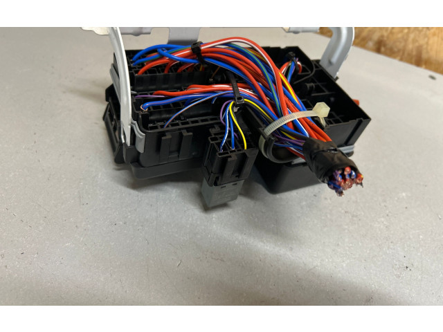 Pojistková skříňka 31384034 Volvo XC90 2024