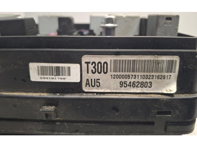 Pojistková skříňka 95462803 Chevrolet Astra 2012