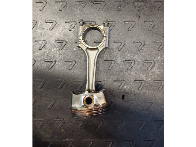  Поршень с шатуном  06LJ  Audi A3 S3 8V  