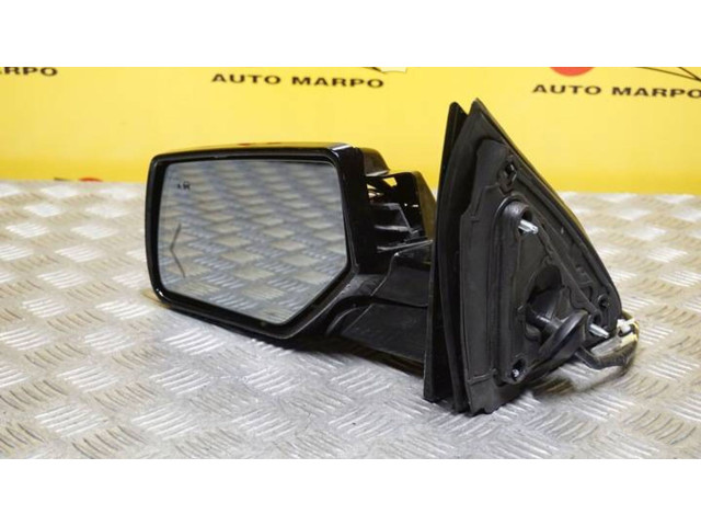 Зеркало электрическое GMC Yukon - года