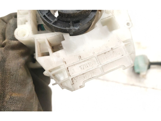 Řídící jednotka 17R153 Mitsubishi Pajero 2000