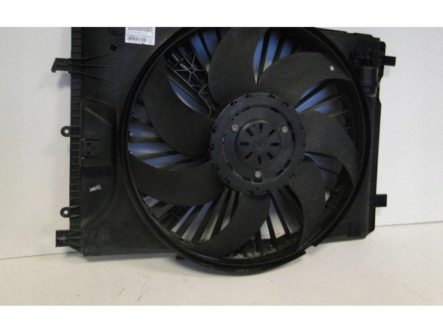 Вентилятор радиатора     A2049061403    Mercedes-Benz A W176 