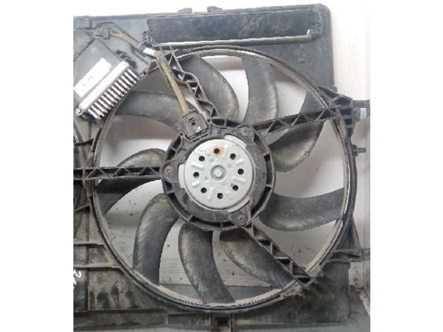 Вентилятор радиатора 8K0121003G Audi Q3 F3